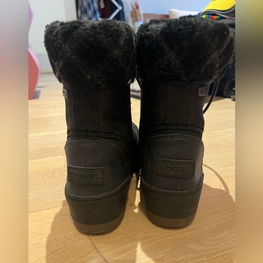 Sorel Whistler Mid Boot