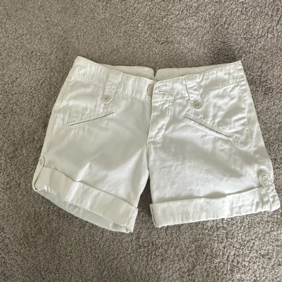 James Perse White Cuffed Shorts