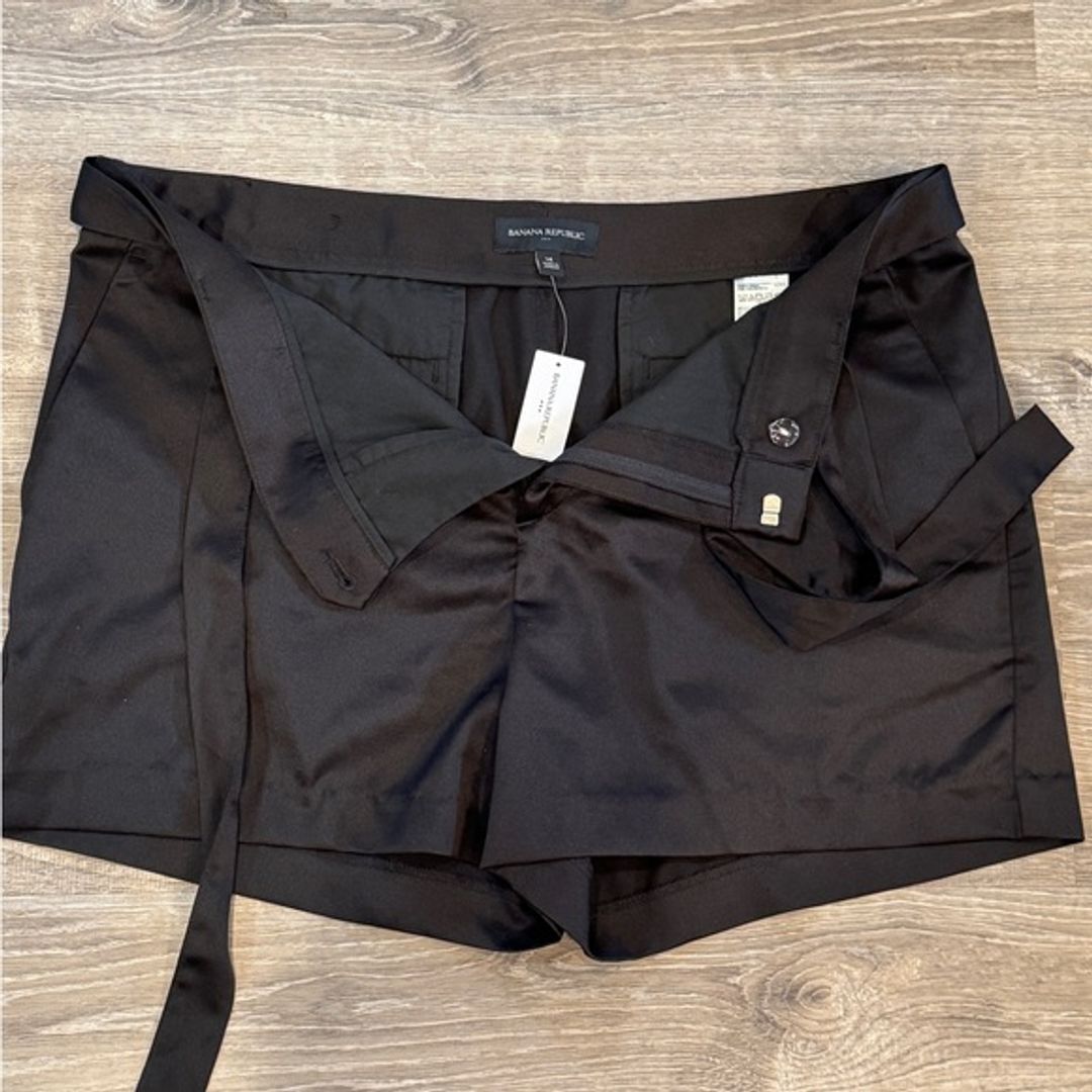 NWT Banana Republic Black Women's Shorts