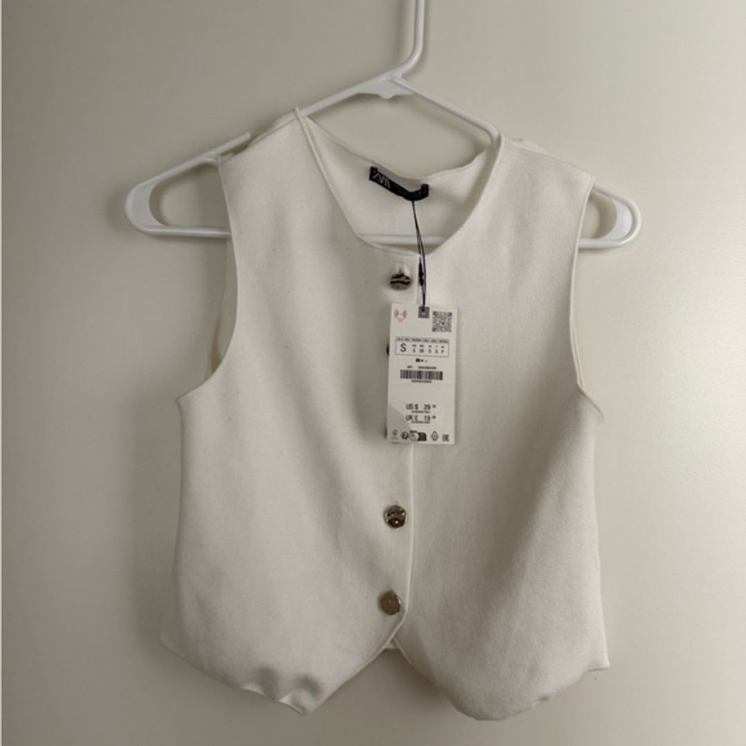 NWT Zara White Sleeveless Button-Up Top