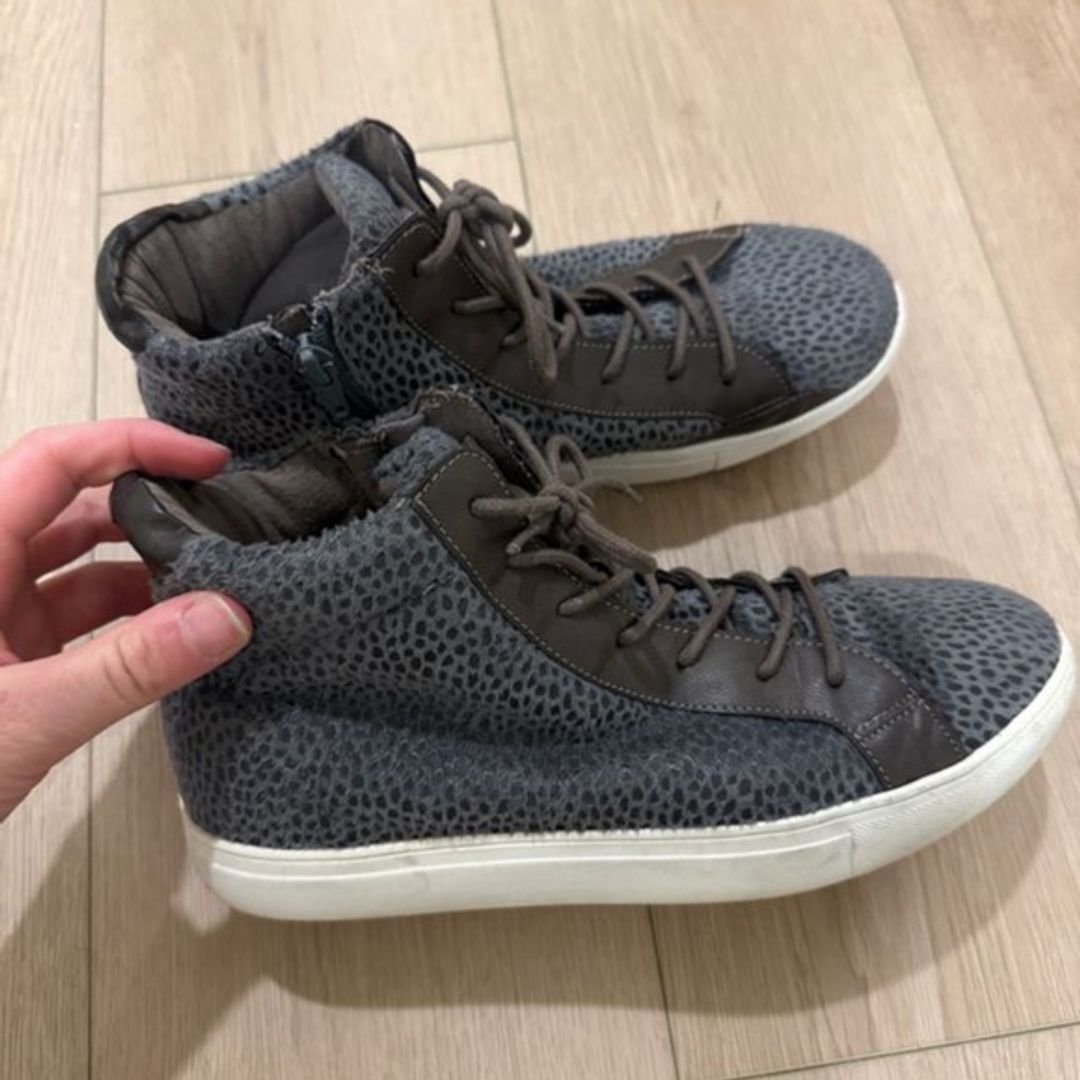 Stylish Gray High-Top Sneakers