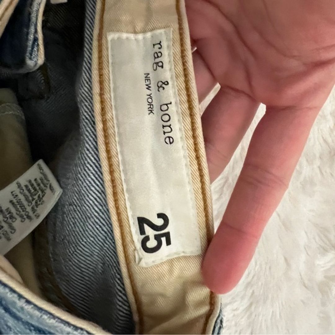 Rag & Bone Mid Rise Light Wash Boyfriend Mom Distressed Jeans