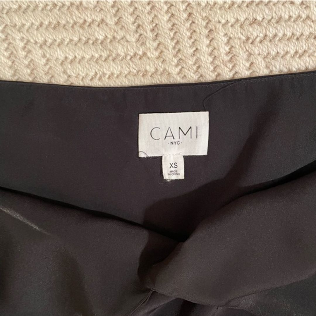 Cami NYC Choker Halter V-Neck Top