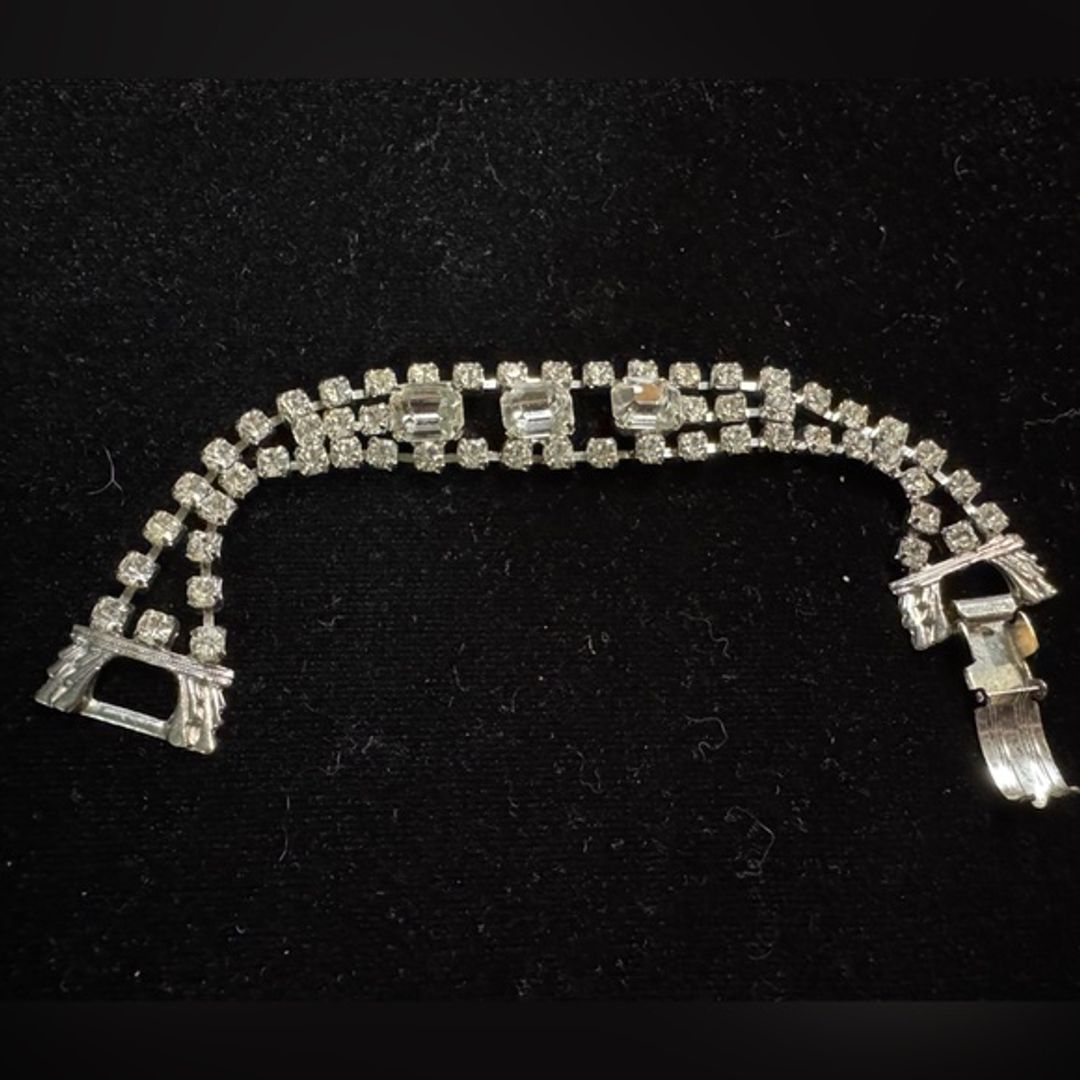 Vintage Rhinestone Silver Tone Bracelet