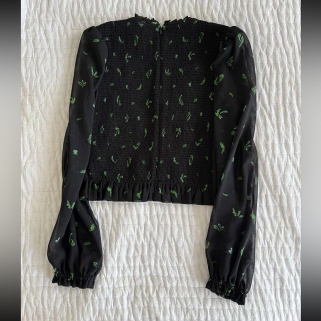 Wilfred Tempest Blouse and Babaton Cropped Trousers