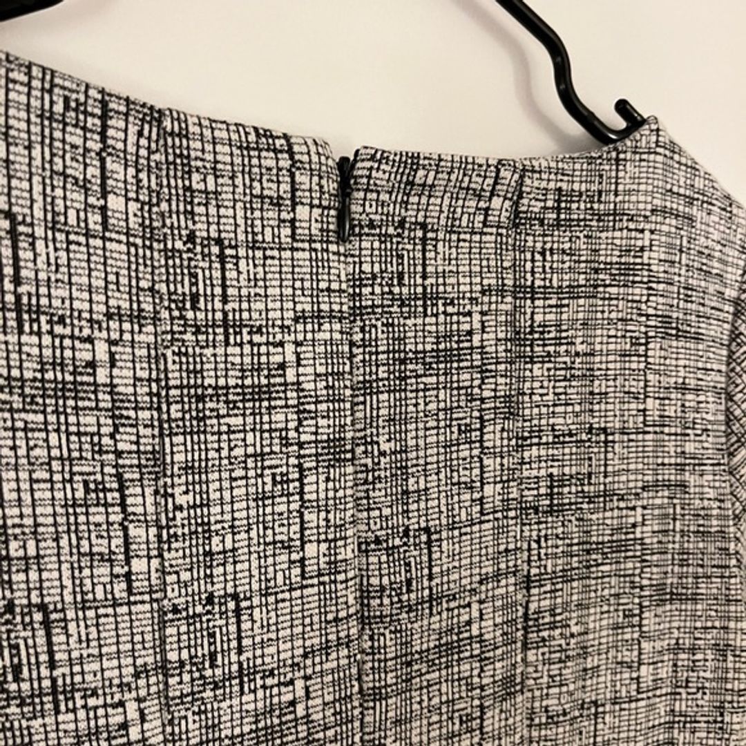 Tahari Abstract Striped Work Shift Dress