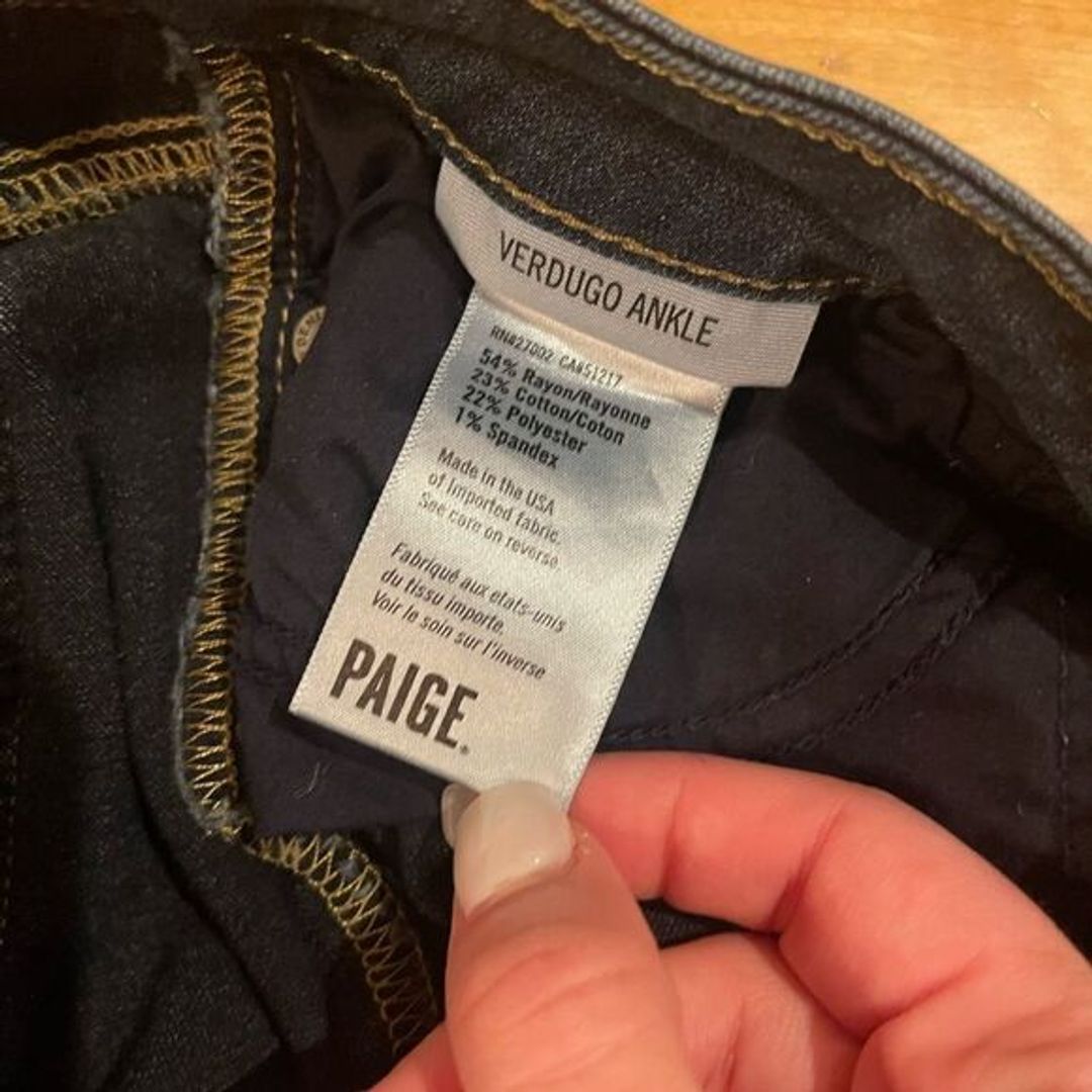 PAIGE Denim Verdugo Ankle Jean Size 28!