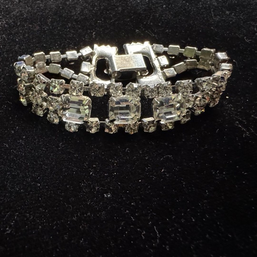 Vintage Rhinestone Silver Tone Bracelet