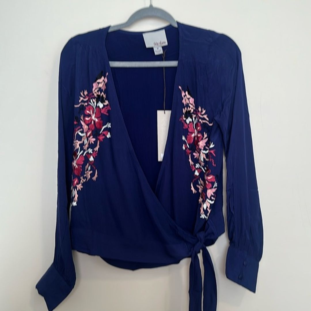 Anthropologie Chloe Oliver Blue Floral Embroidered Tie Front Blouse Size M