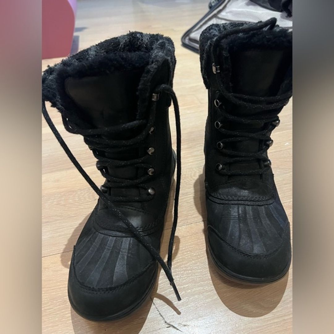 Sorel Whistler Mid Boot