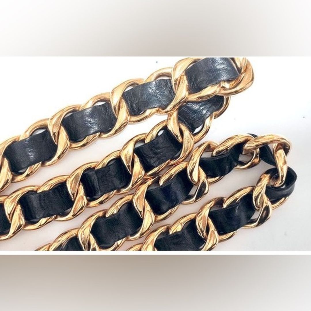 Chanel Jumbo Chain Belt Runway Medallion Necklace