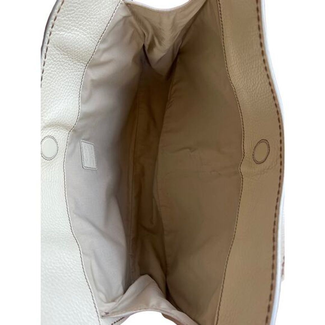 Tod's Handbag Cream Pebbled Leather Shoulder Bag