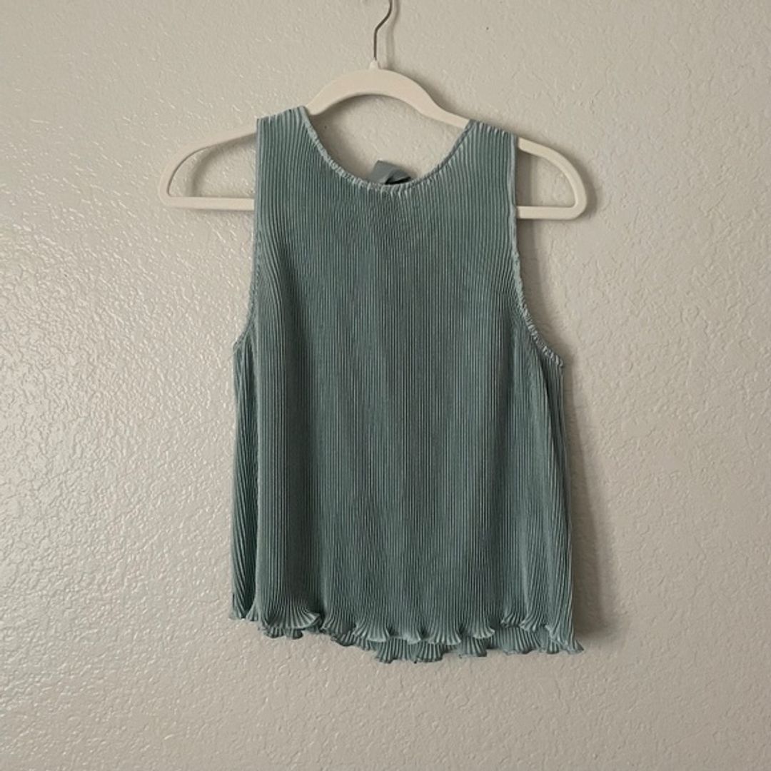 Pleated Sleeveless Top