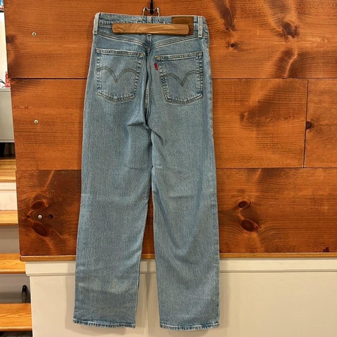 Levis Ribcage Straight Ankle Jeans