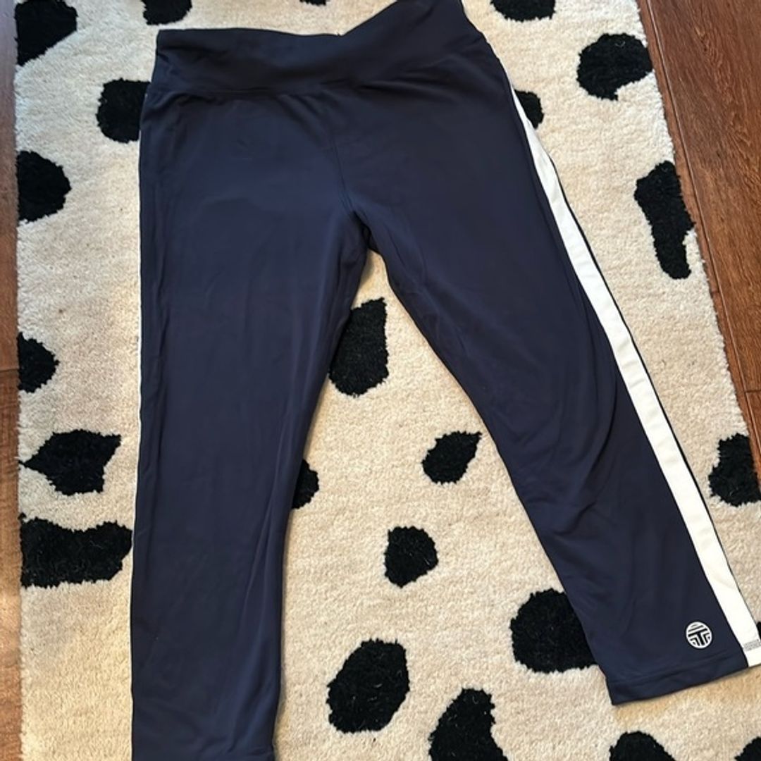 Navy Tory Sport cropped leggings size medium