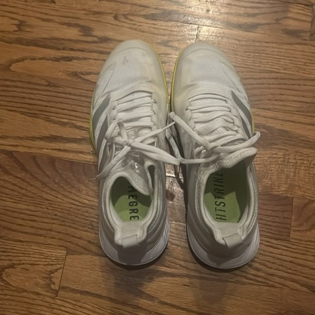 Adidas Adizero Ubersonic 4