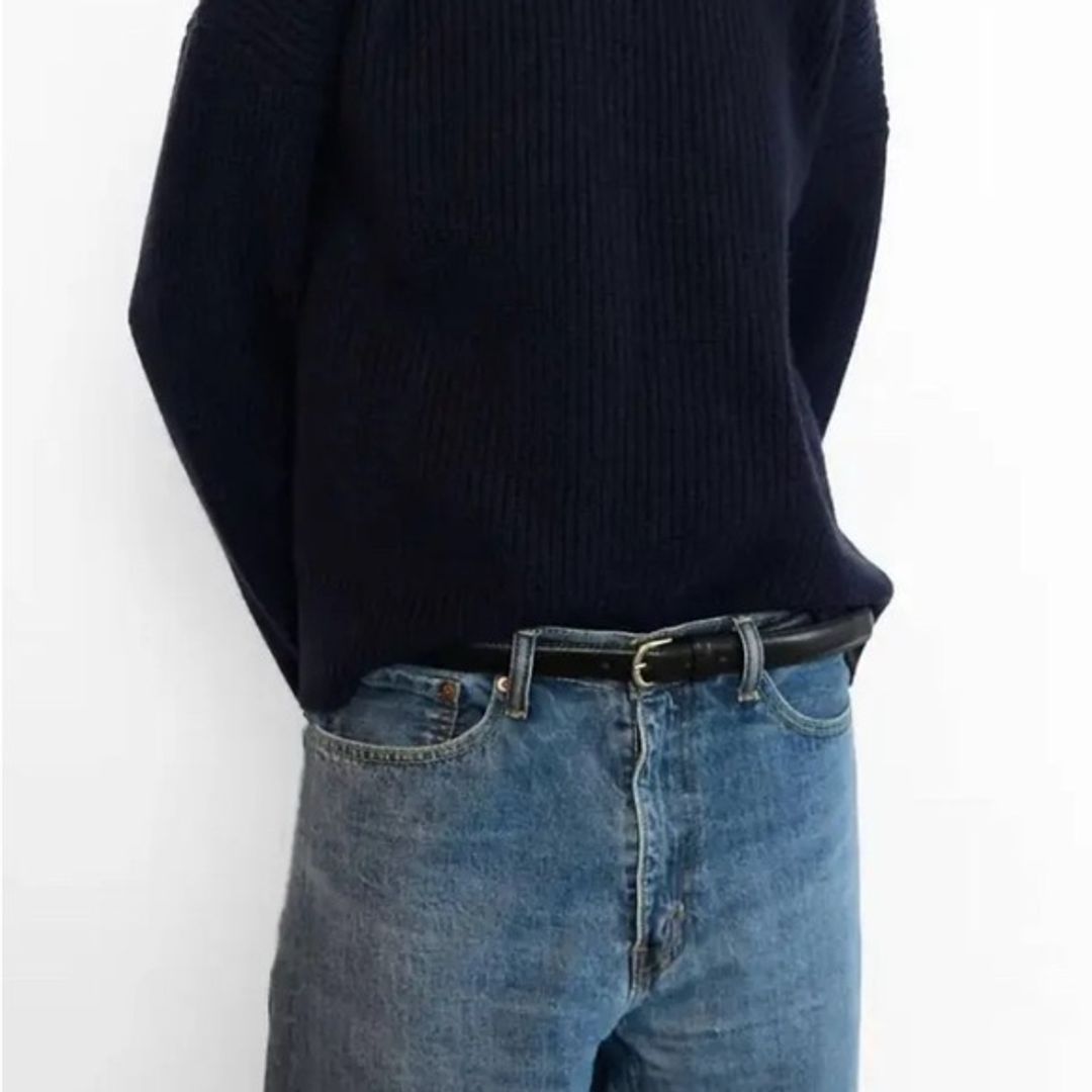 Janessa Leone M/L black skinny leather belt in good used condition $240