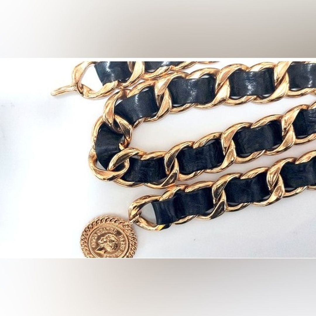 Chanel Jumbo Chain Belt Runway Medallion Necklace