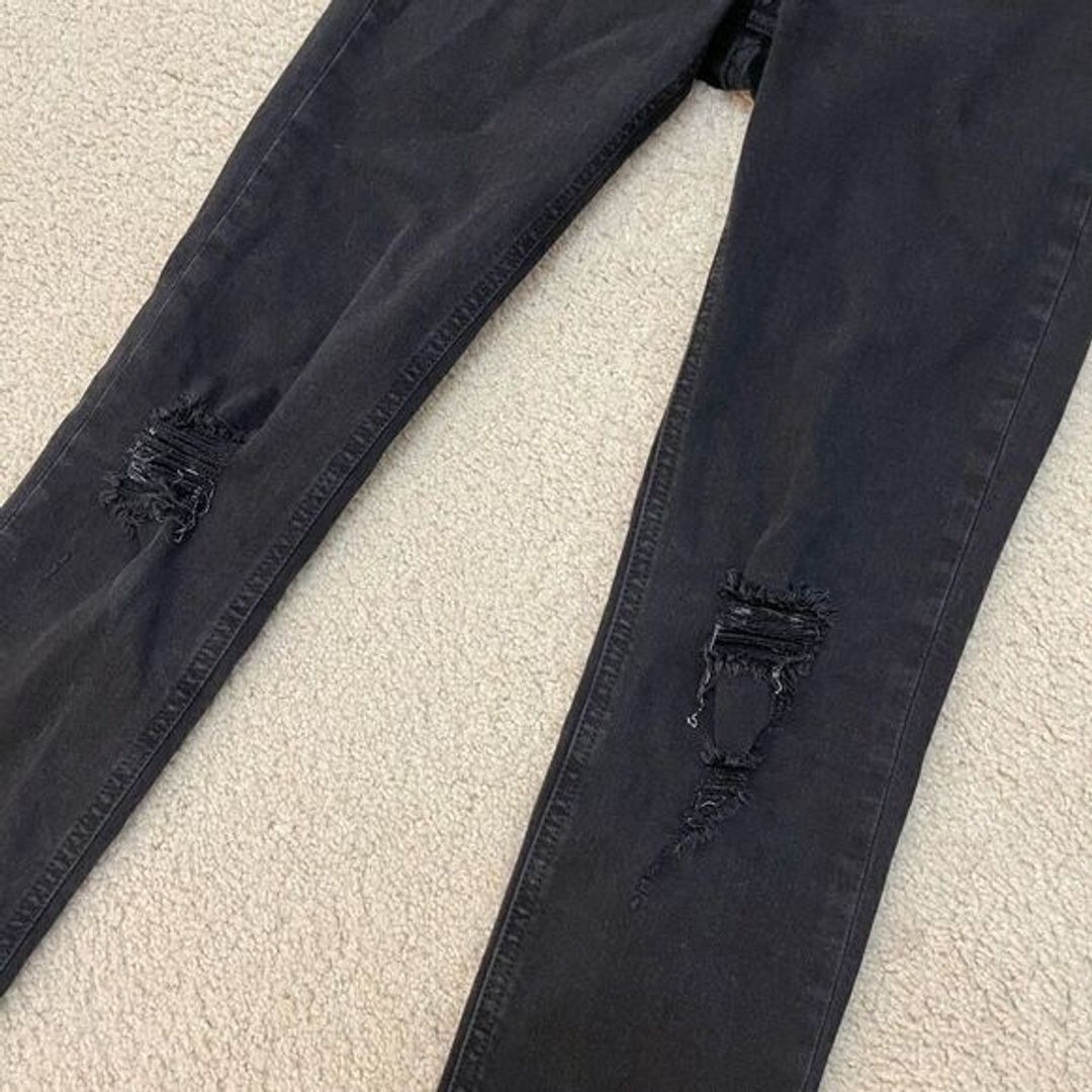 Rag & Bone / Jean size 26 black ripped jeans. Style: legging