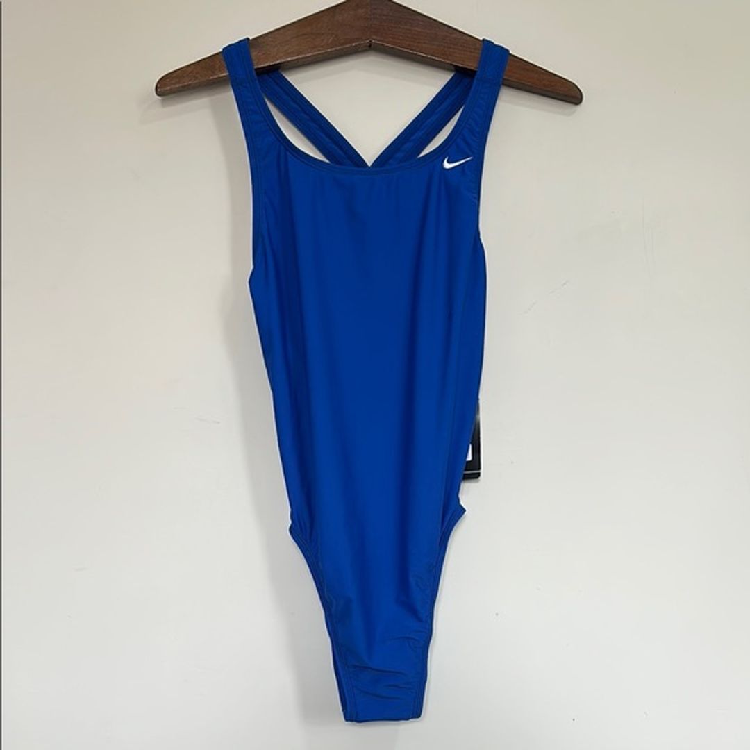 Nike Women’s Fastback One Piece Swimsuit