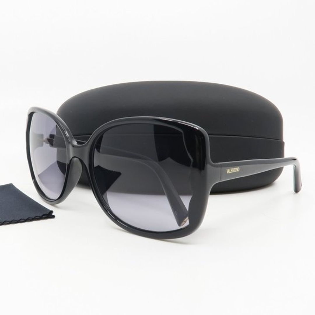 V609S 001 Valentino Black Gradient Sunglasses
