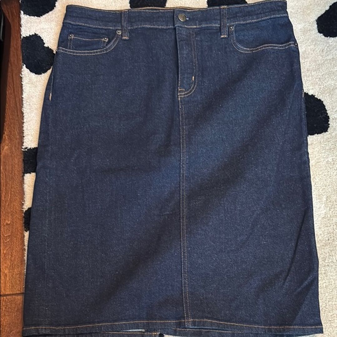 Ralph Lauren Classic Denim Skirt size 10