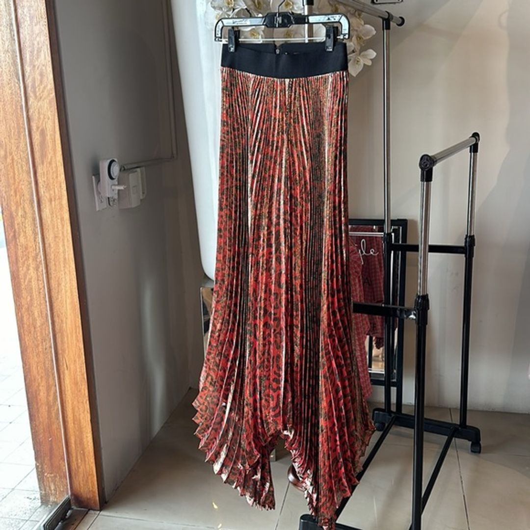 NWT Alice + Olivia Katz Metallic Leopard Print Pleated Maxi Skirt
