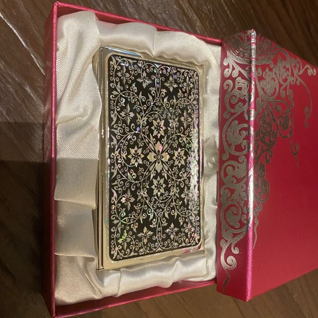 NWT Beautiful Business Card Holder