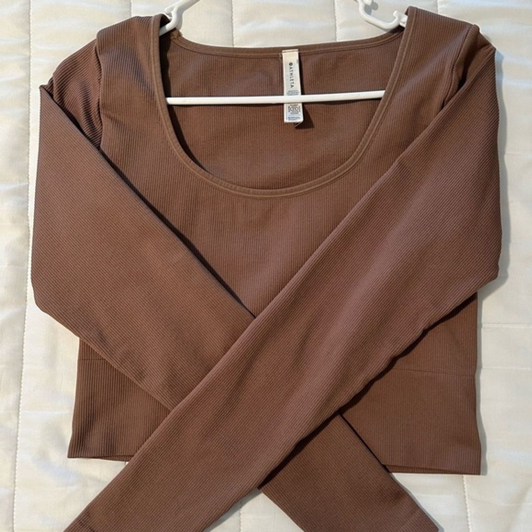 Athleta Ribbed Long Sleeve Scoop Neck Top in Brown