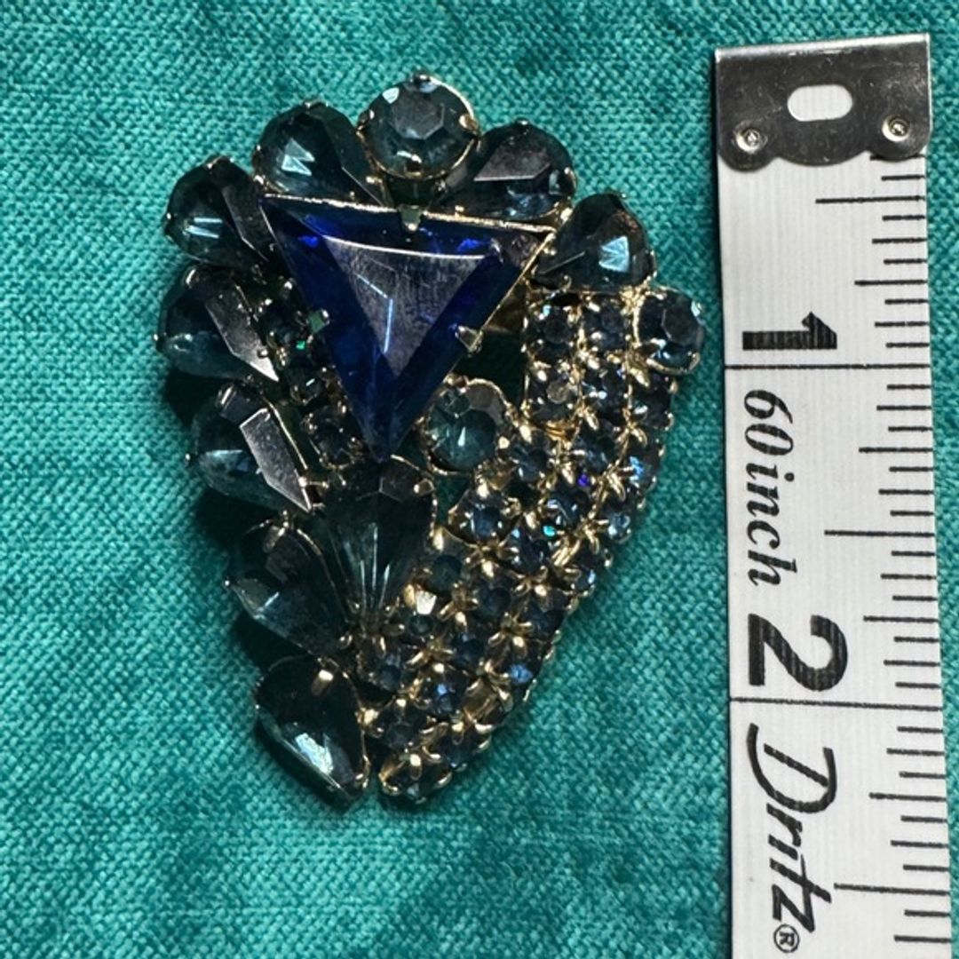 Vintage Women's Brooch