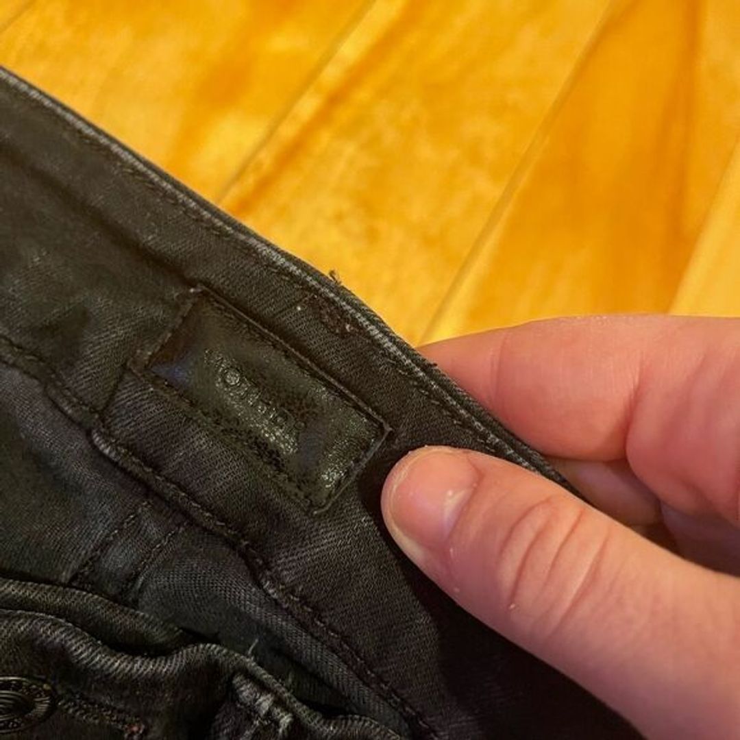 MOTHER denim - "The Looker Ankle Fray" jeans size 24!