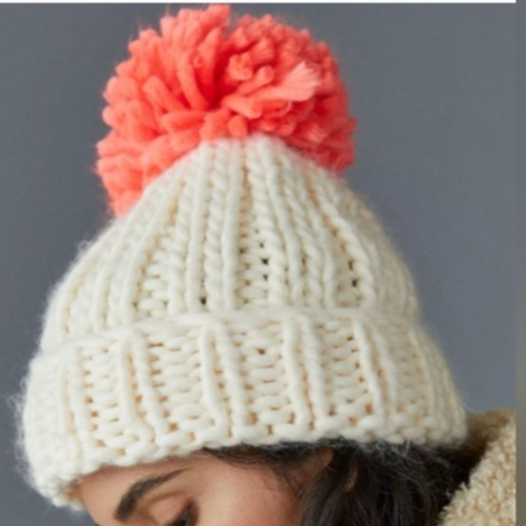Anthropologie Suri Pom Beanie