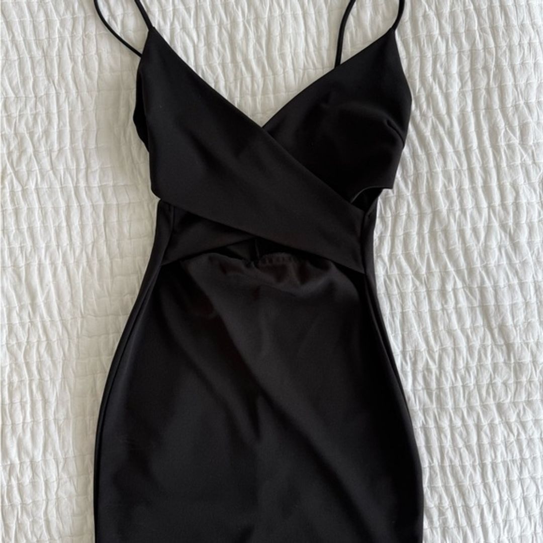 LBD with center cutout