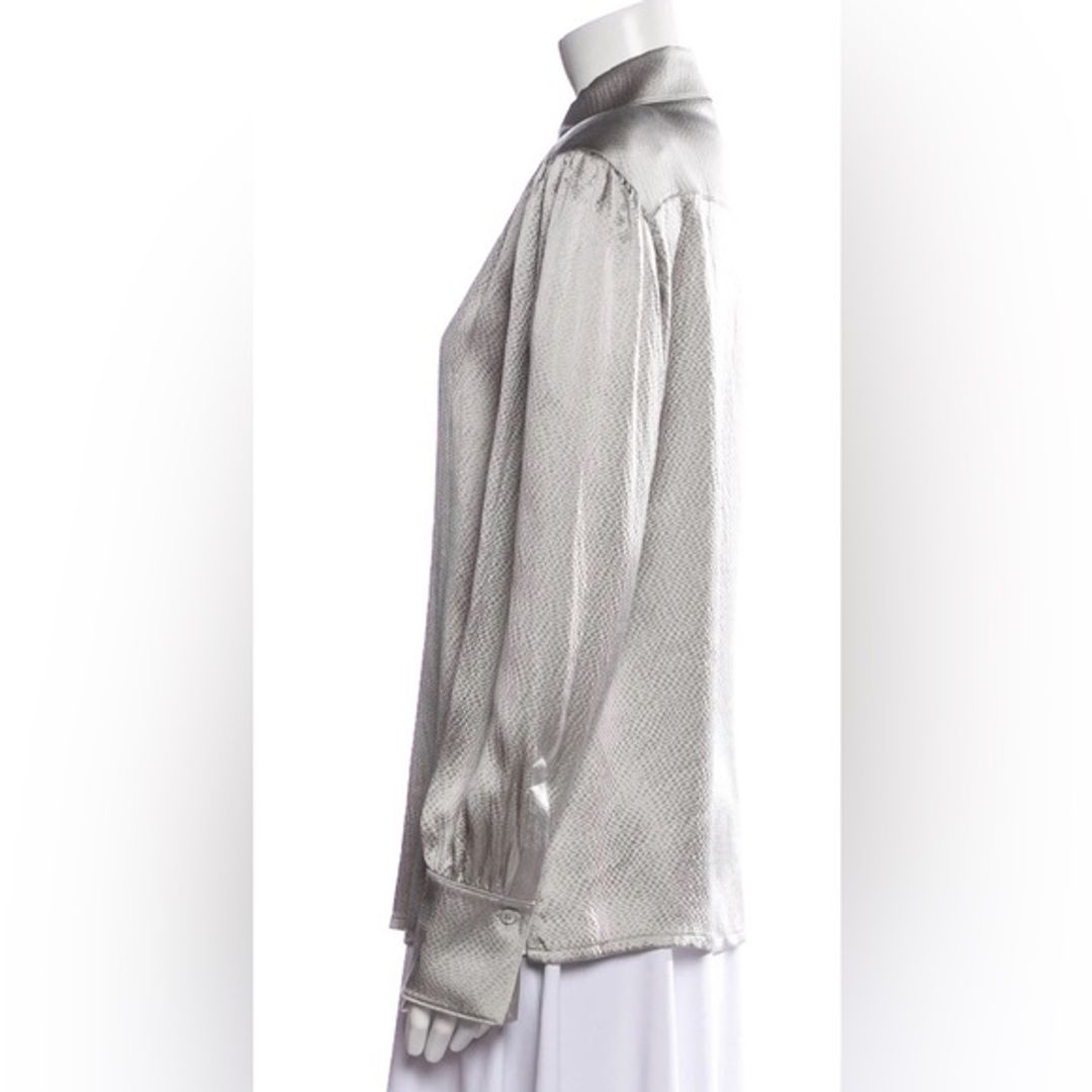 Escada Silk Button-Up Collared Long-Sleeve Shirt in Gray