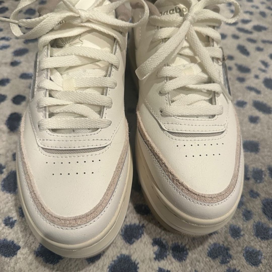NWT Reebok Women's Beige Vital Neutral Club C Extra Sneakers