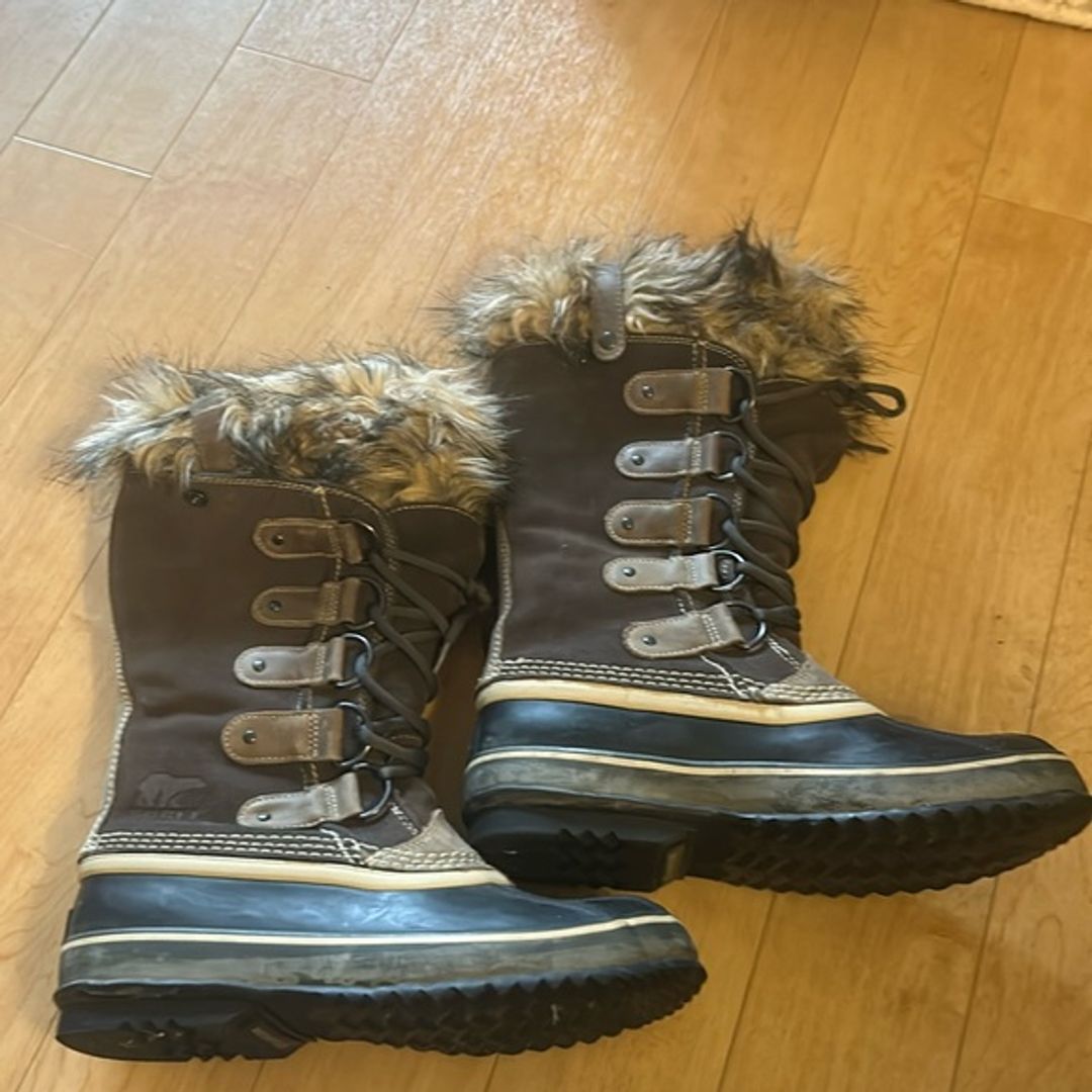 Sorel Joan of Arctic Fur Winter Snow Boots Sz 9 Lace Up Rubber Suede Leather