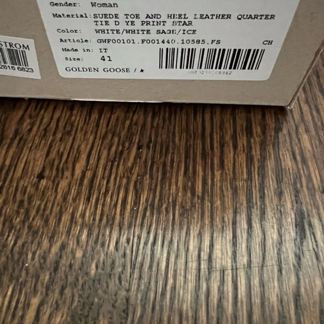 NWT Golden Goose Classic Super Star Sneakers