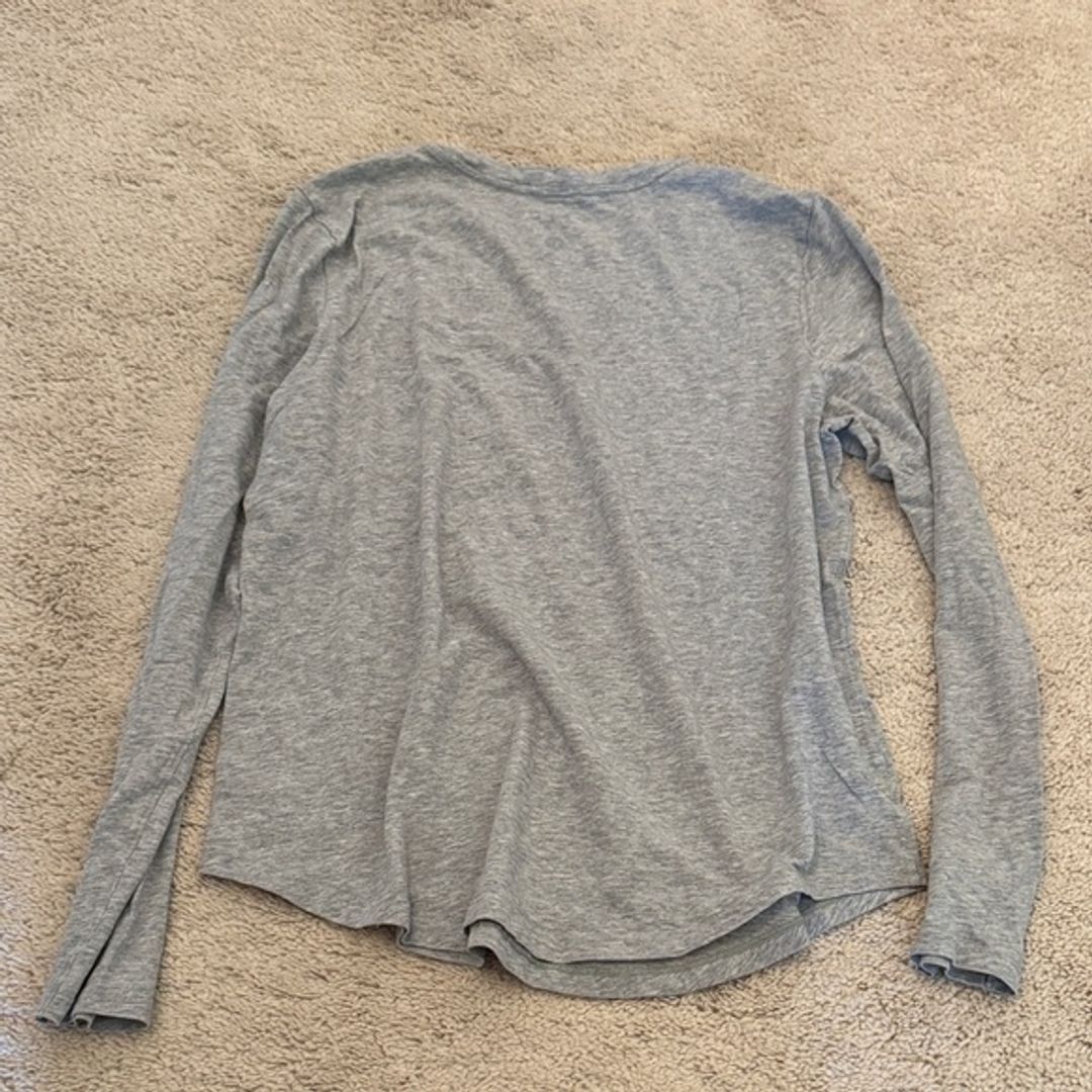 Lululemon athletica Light Gray Long Sleeve Tee