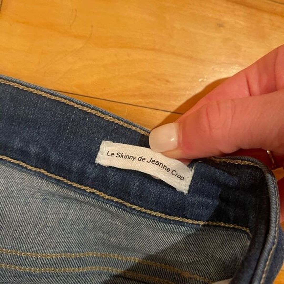 FRAME Denim "Le Skinny De Jeanne Crop" raw hem jeans size 27!