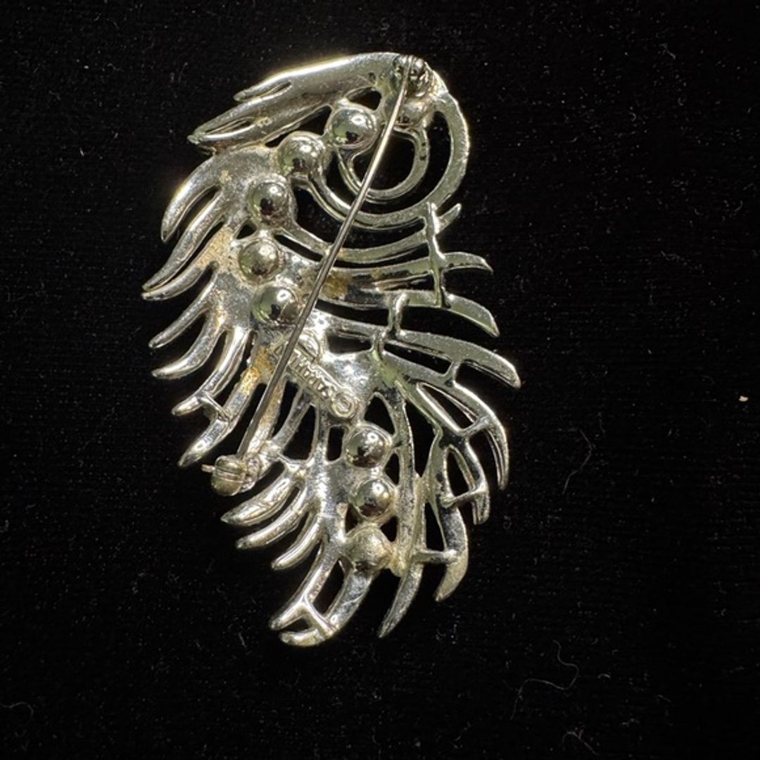 Sarah Coventry Feather Brooch