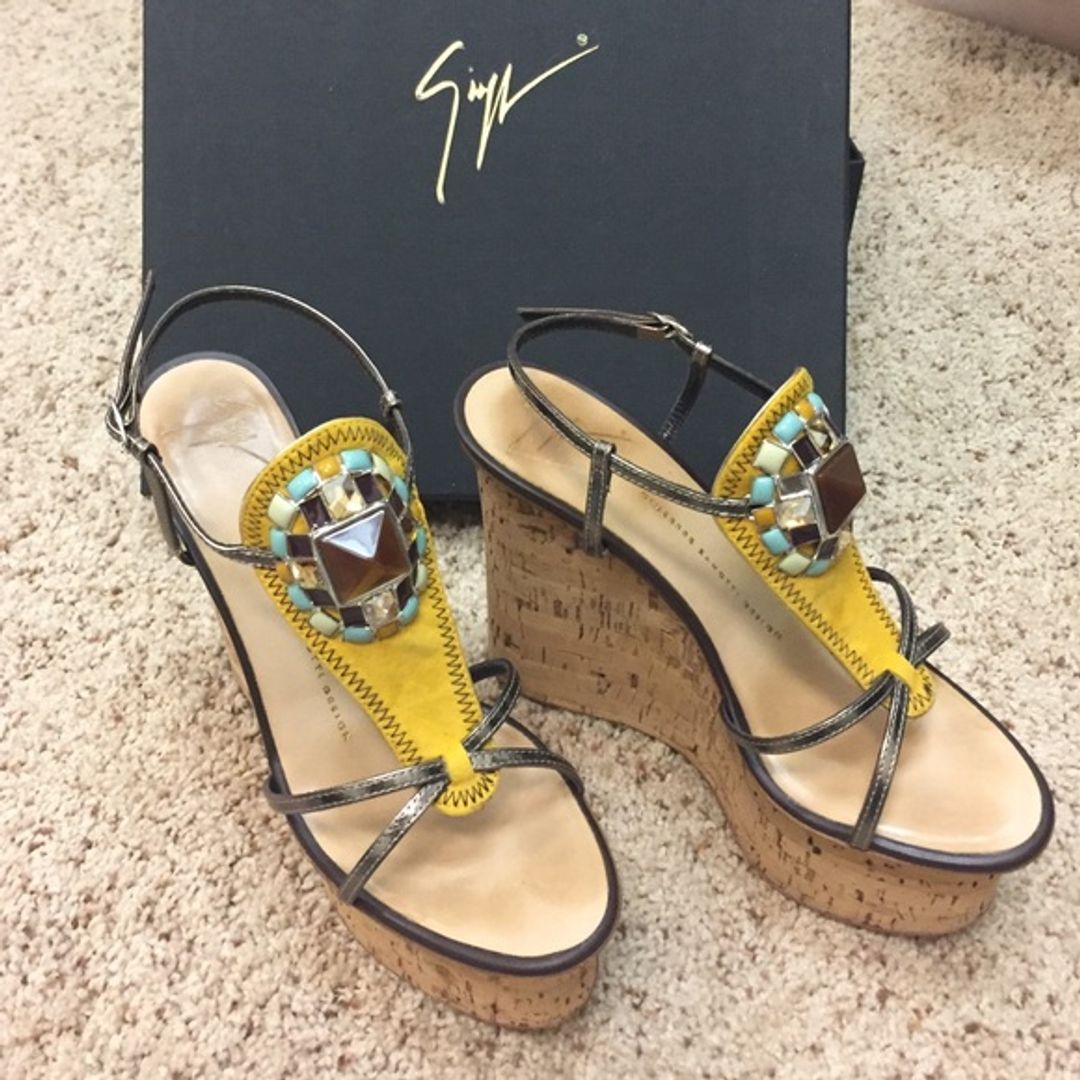 Giuseppe Zanotti Plott 110 Camoscio Sandal in Ocra 36.5 (6.5 US)