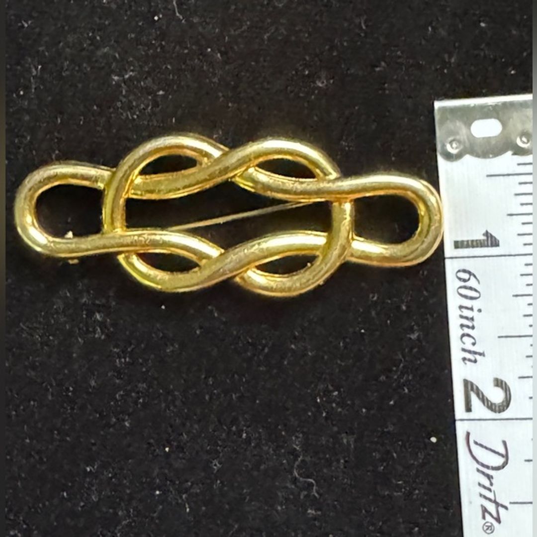 Monet Vintage Gold Tone Knotted Brooch