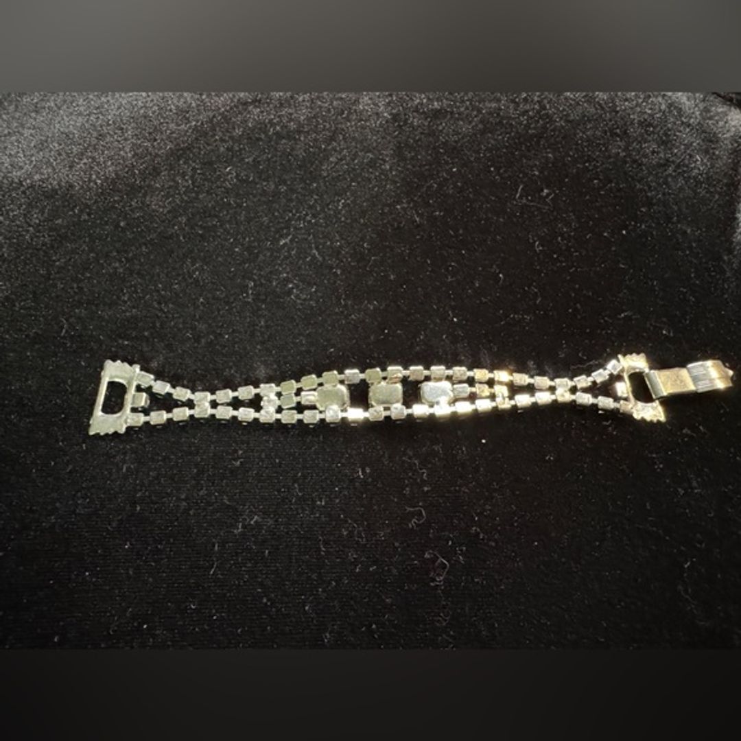 Vintage Rhinestone Silver Tone Bracelet