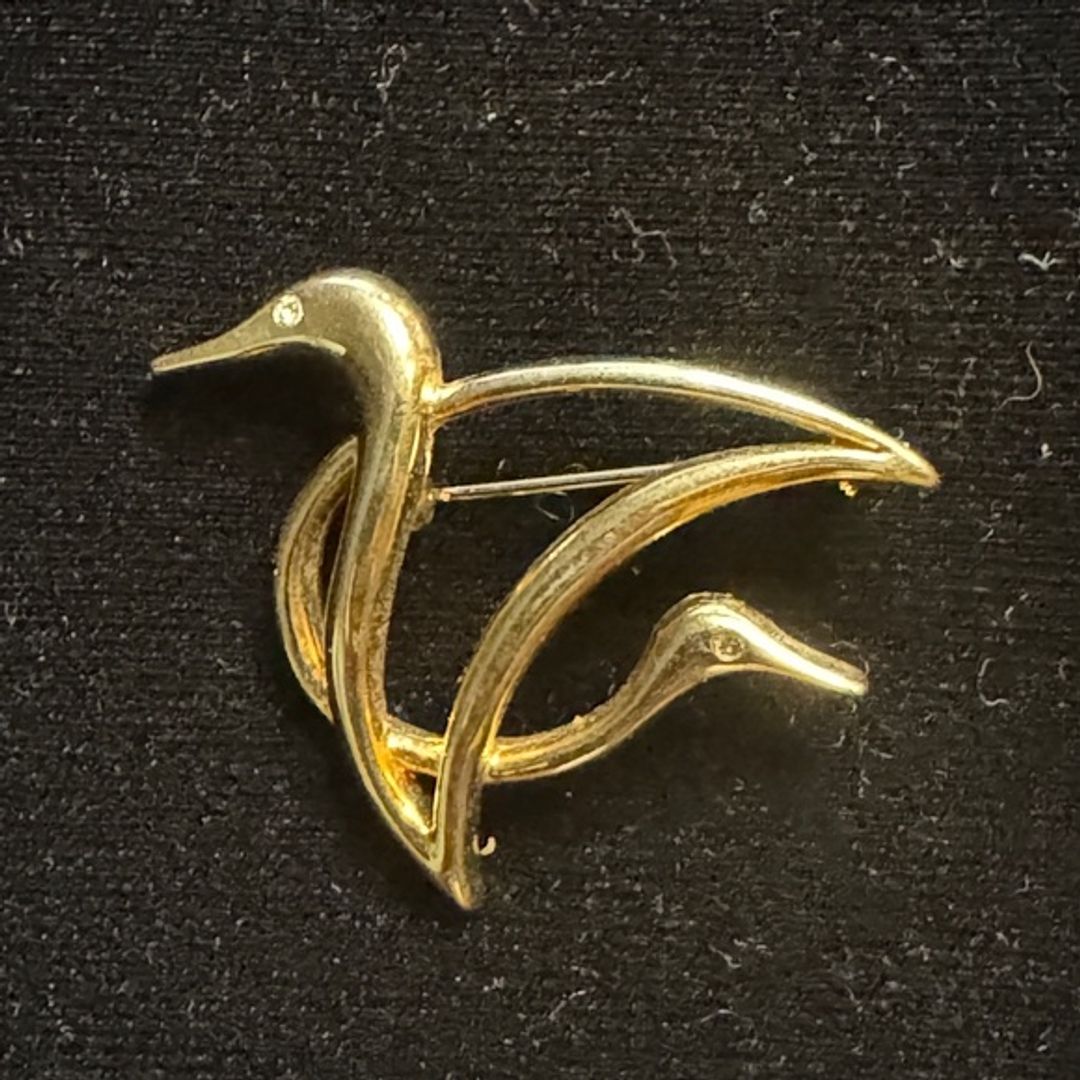Vintage Gold Tone Bird Brooch