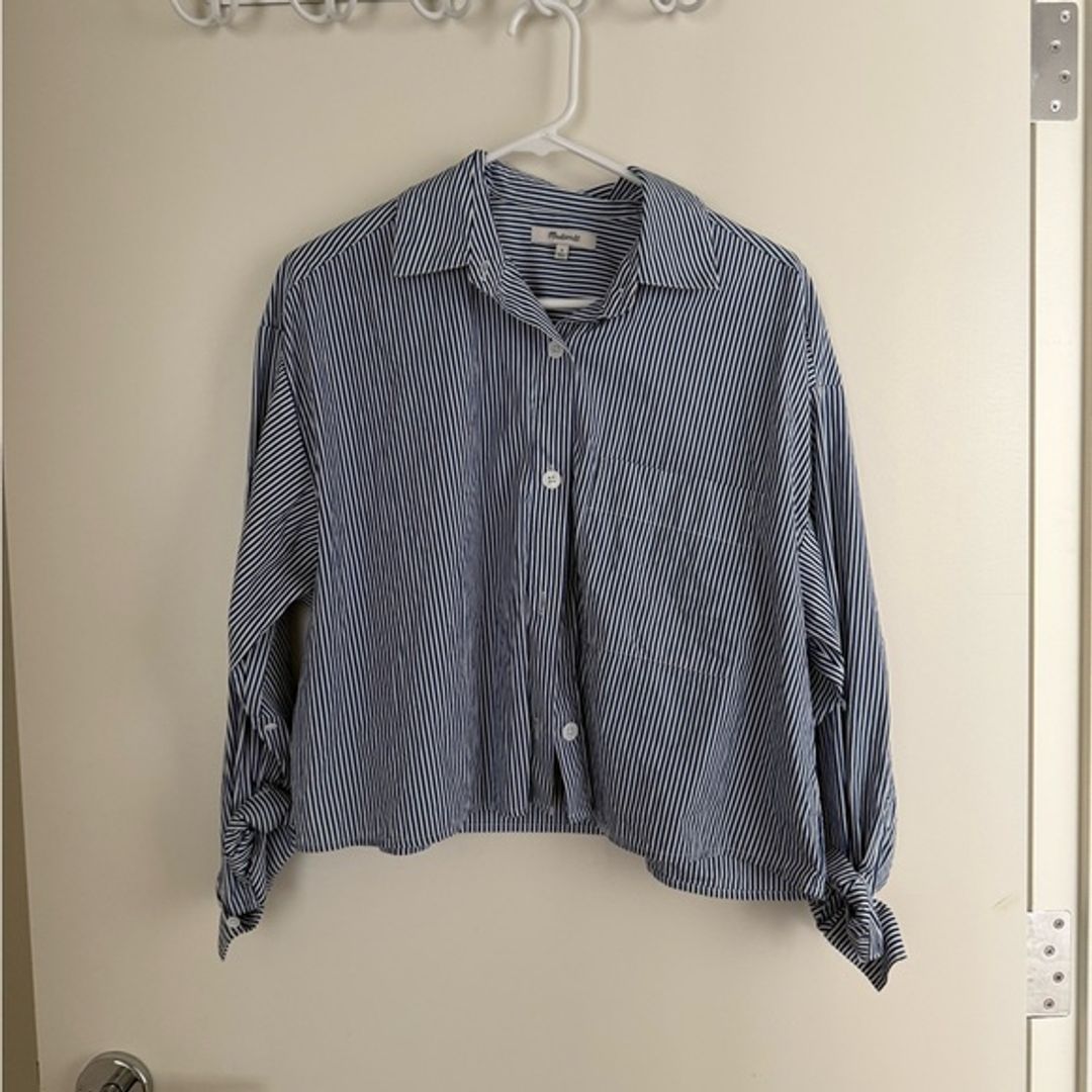 Madewell Cropped Blue Striped Button Down Shirt