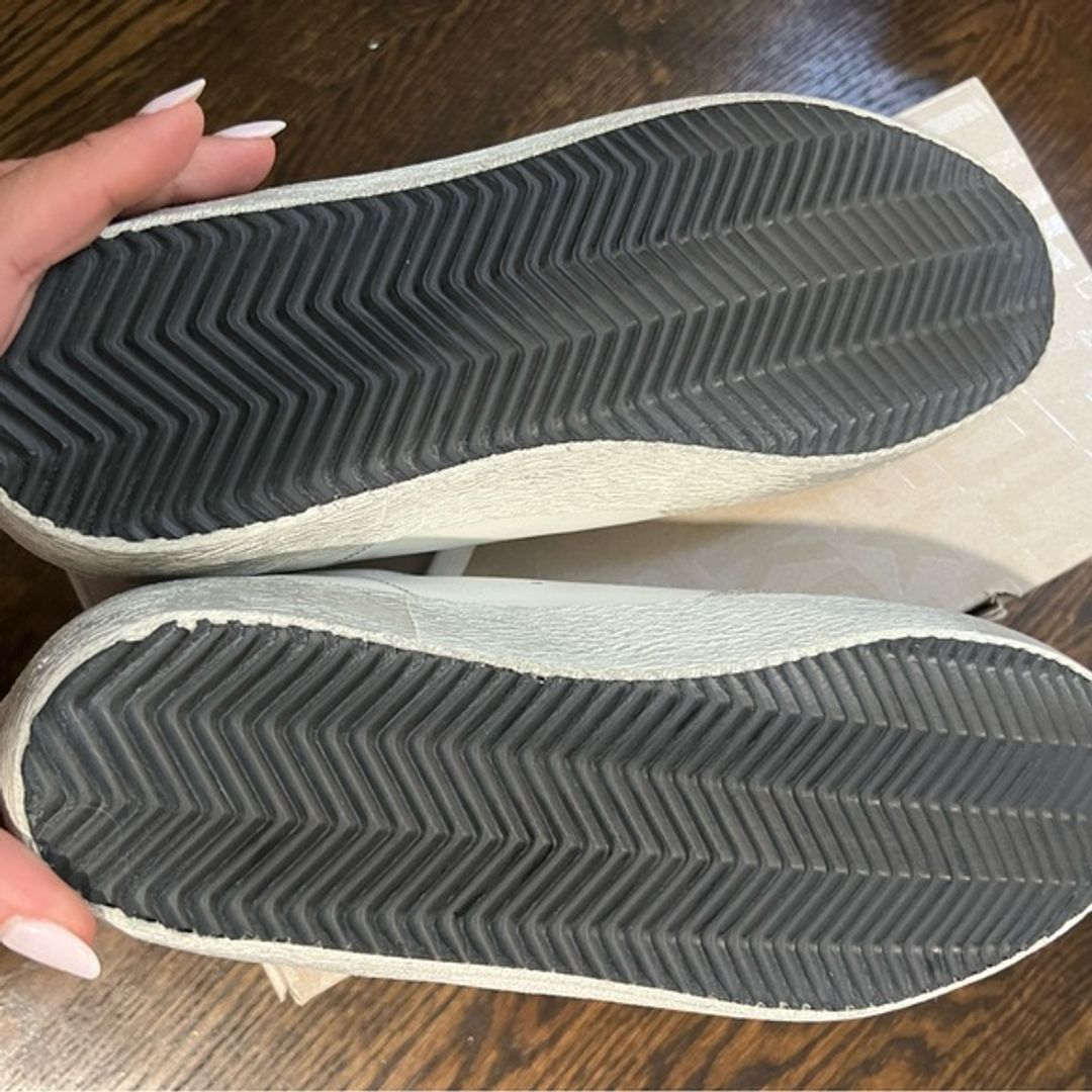 NWT Golden Goose Classic Super Star Sneakers