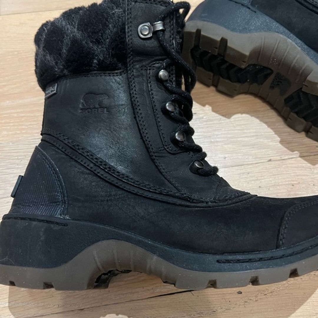 Sorel Whistler Mid Boot