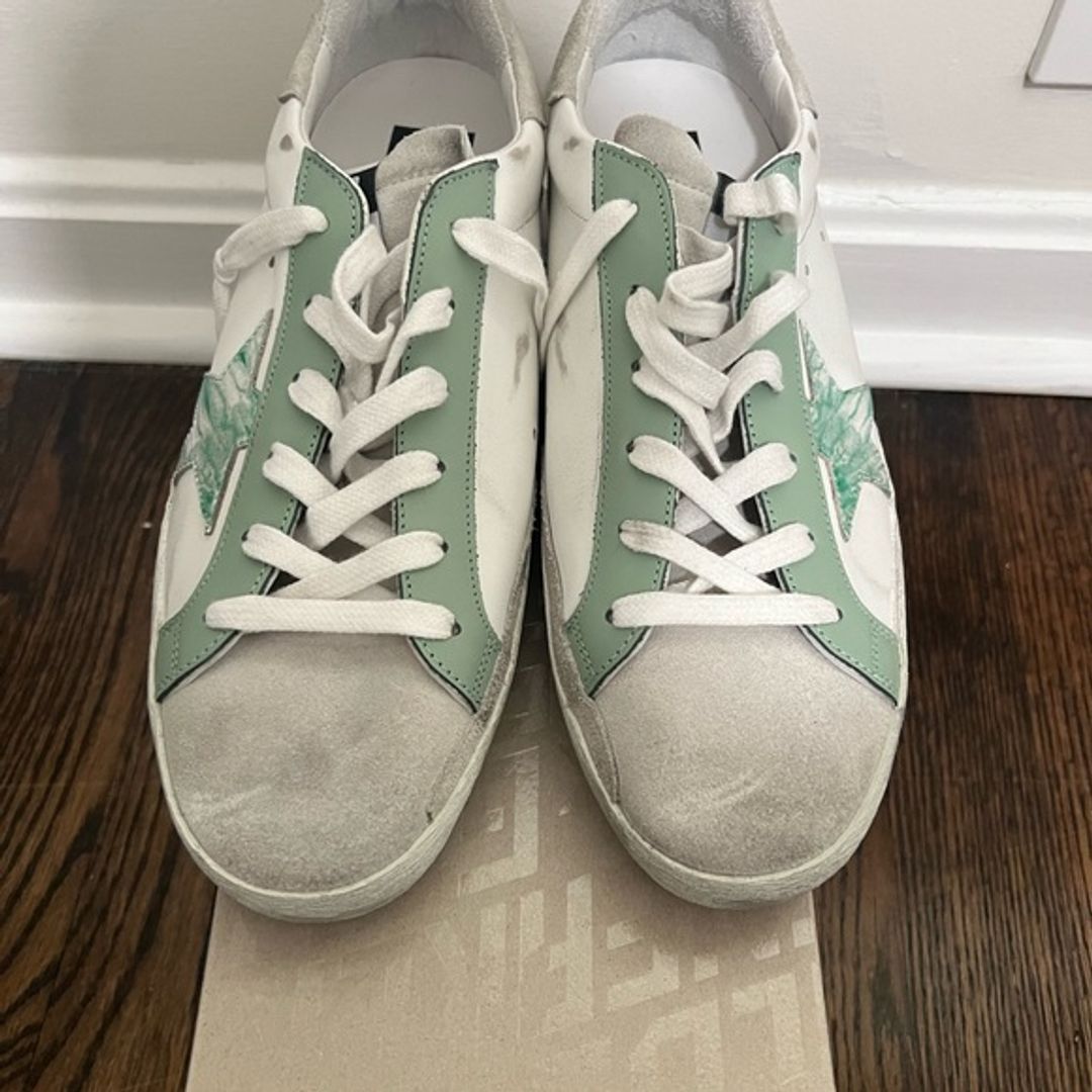 NWT Golden Goose Classic Super Star Sneakers