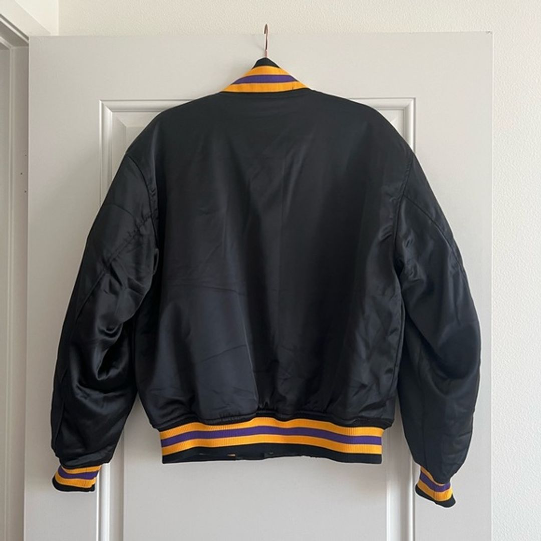 NWT Pro Standard Lakers Bomber Jacket