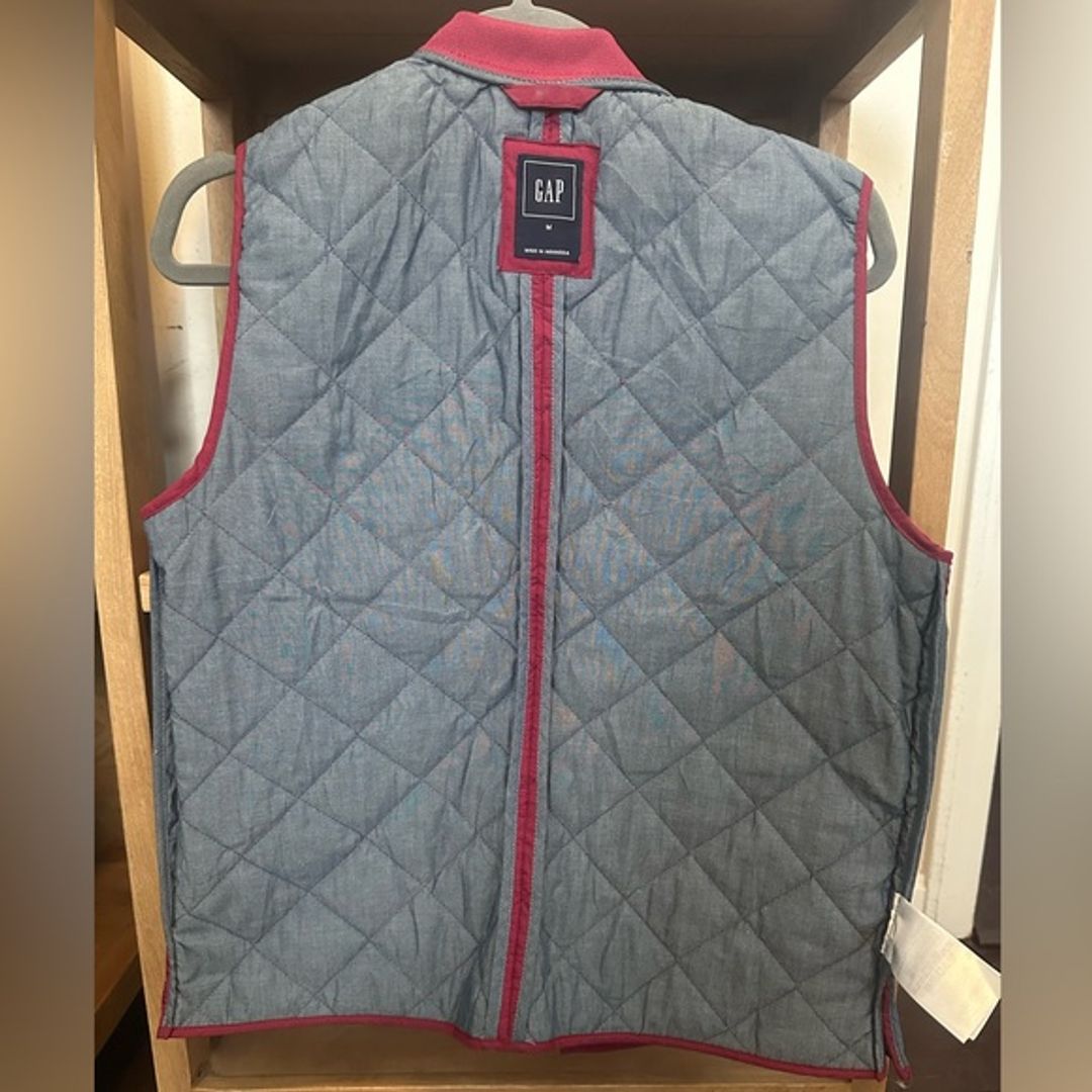 Gap Vintage Quilted Vest in Very Berry